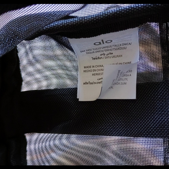 Alo Yoga Mini Duffle Bag In Black - Picture 7 of 10
